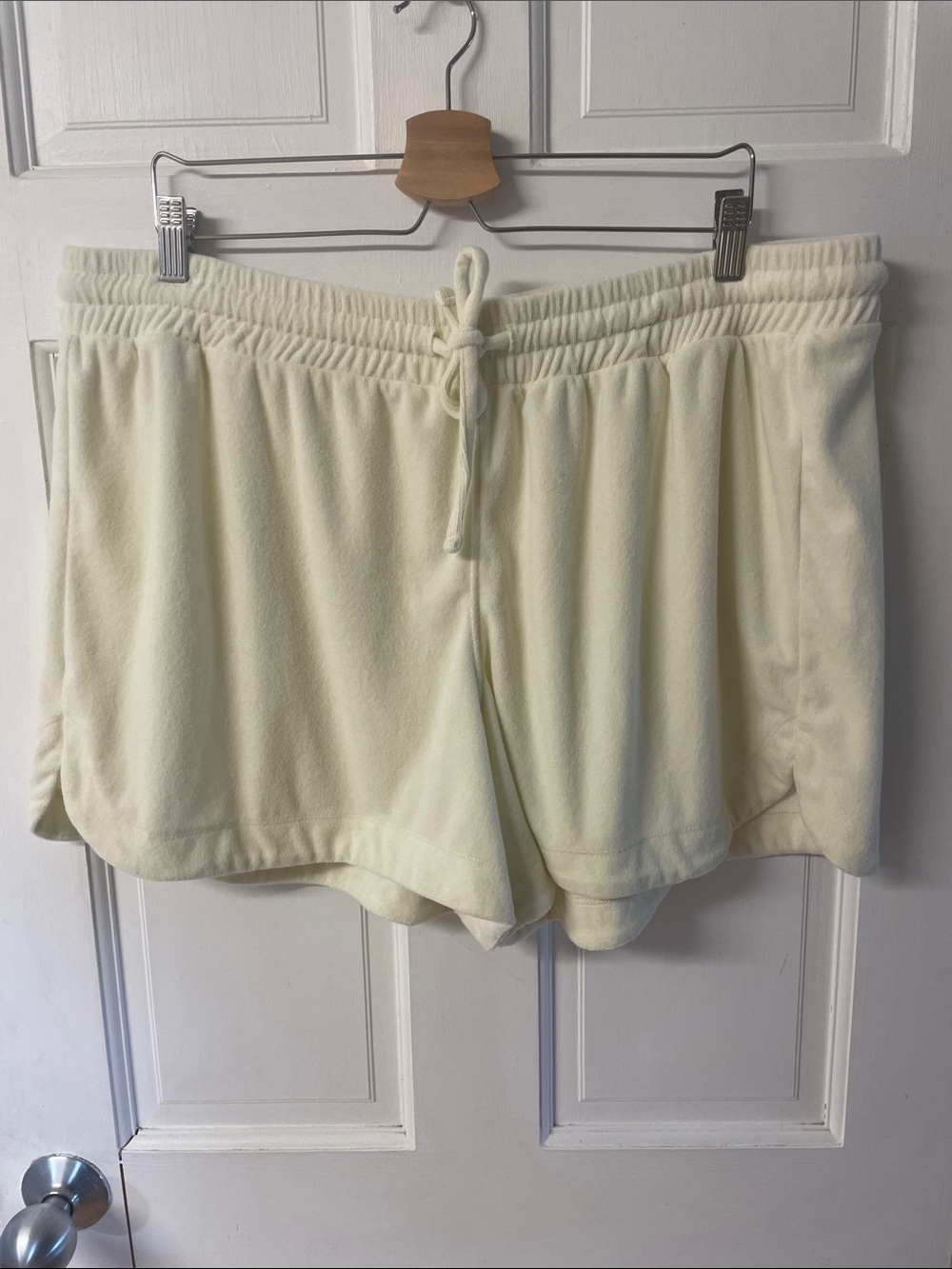 Summersalt the dolphin hem terrycloth shorts in pale yellow NWT women’s size 1X